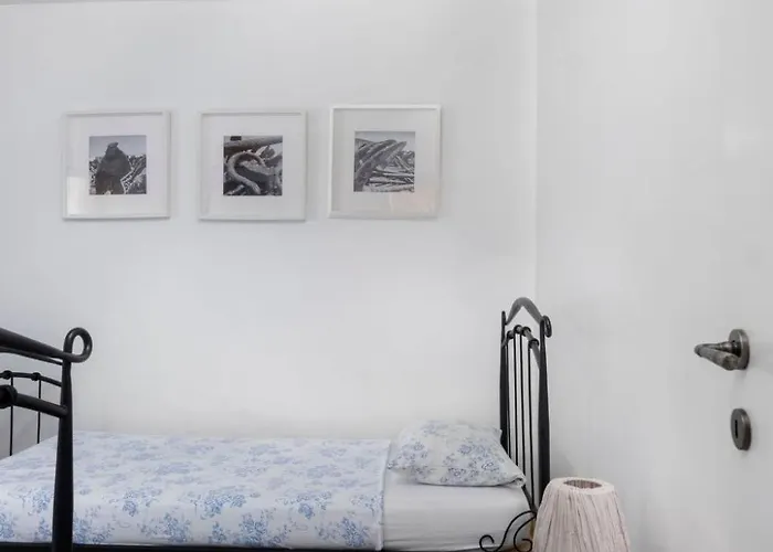 Hanna Mit Blick Auf Wasser By Interhome *