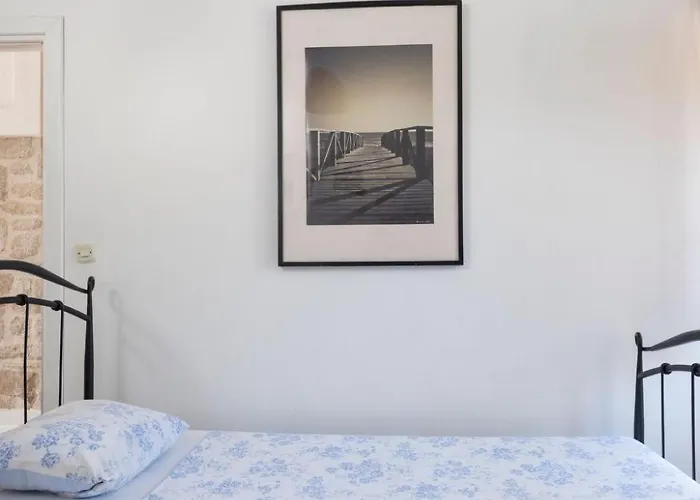 Semesterbostad Hanna Mit Blick Auf Wasser By Interhome *