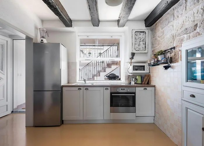 Hanna Mit Blick Auf Wasser By Interhome Semesterbostad *